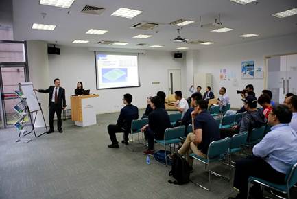 巴斯特的极致天窗工艺澳门新葡京网站遇见伟(图34)